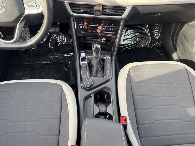 2025 Volkswagen Taos SE