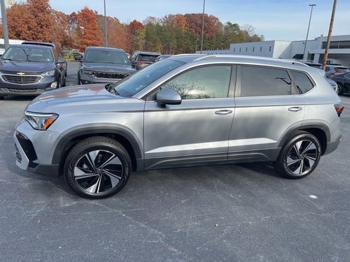 2025 Volkswagen Taos SE