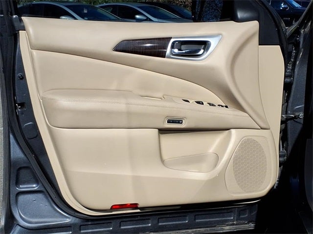 2014 Nissan Pathfinder Platinum