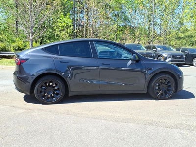 2024 Tesla Model Y Standard Range