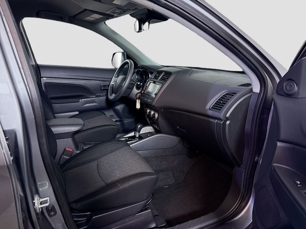 2025 Mitsubishi Outlander Sport ES