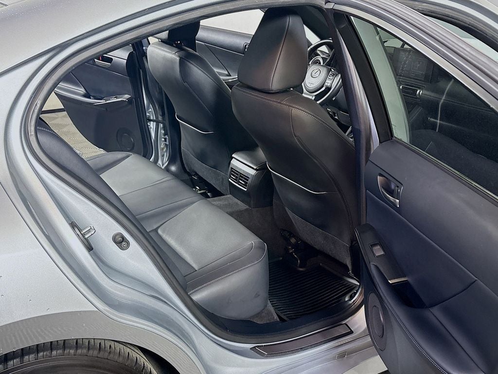 2022 Lexus IS 300 Base