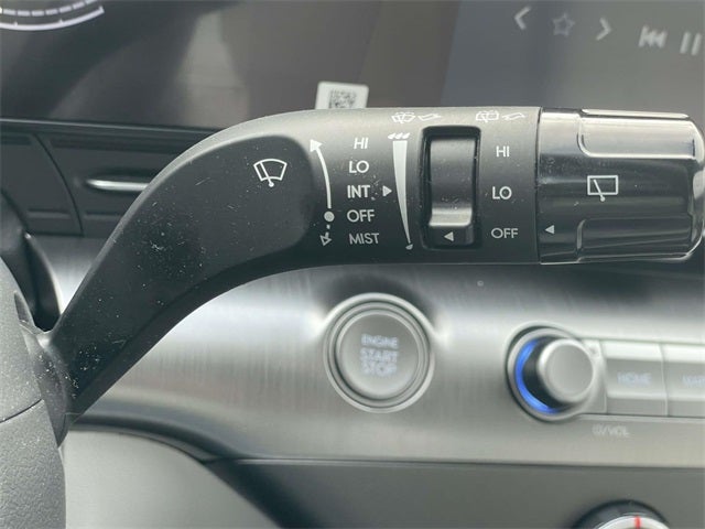 2025 Hyundai Kona SE