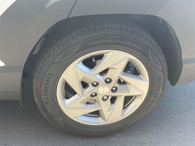 2025 Hyundai Kona SE