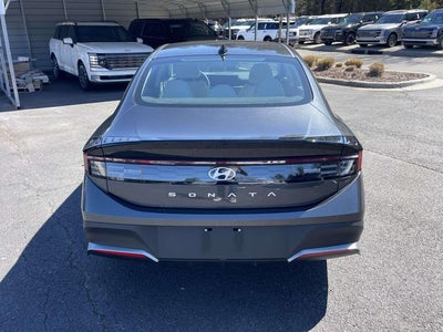 2025 Hyundai Sonata SE