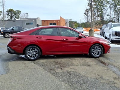 2024 Hyundai Elantra SEL