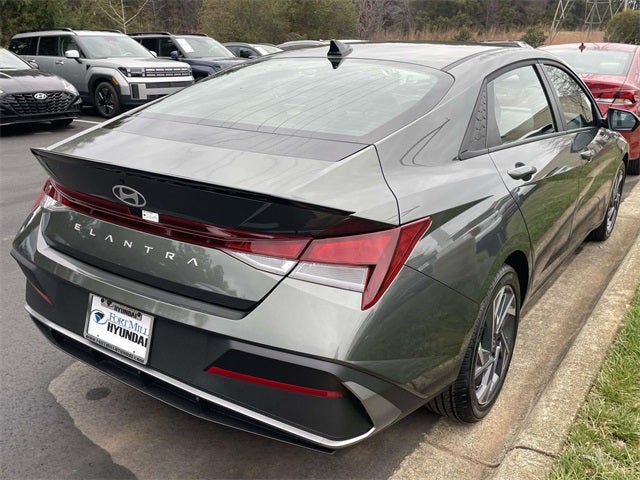 2025 Hyundai Elantra SEL Sport