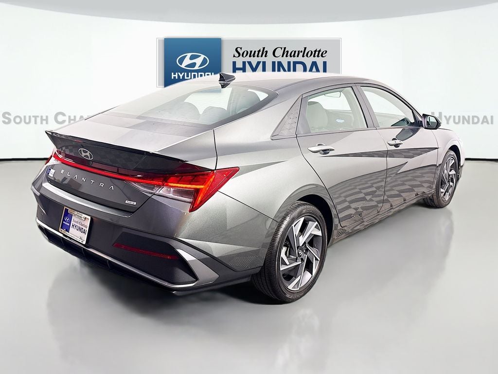 2025 Hyundai Elantra Hybrid SEL Sport