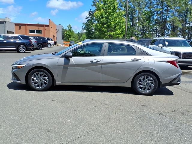 2024 Hyundai Elantra Hybrid Blue
