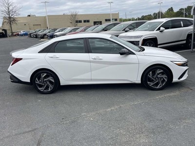 2025 Hyundai Elantra Hybrid SEL Sport