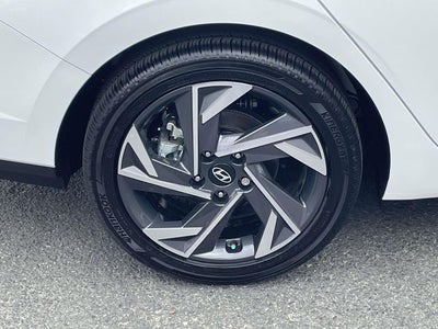 2025 Hyundai Elantra Hybrid SEL Sport