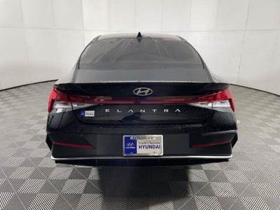 2025 Hyundai Elantra SEL Convenience