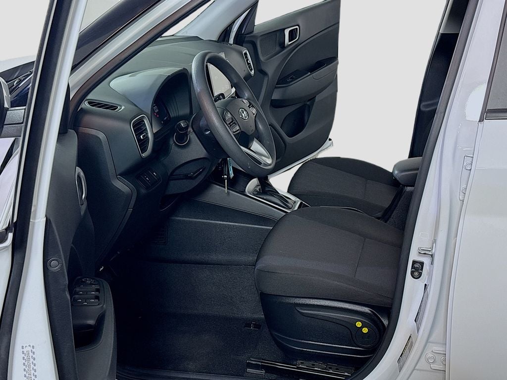 2023 Hyundai Venue SE