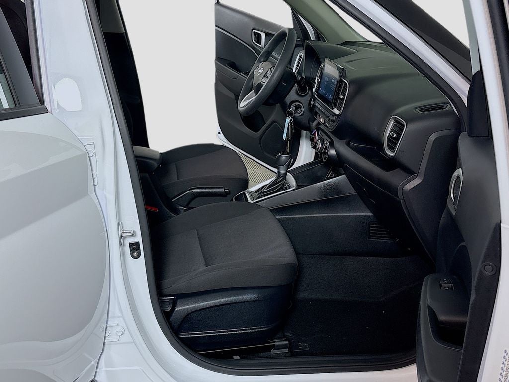 2023 Hyundai Venue SE