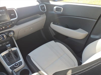 2023 Hyundai Venue SEL