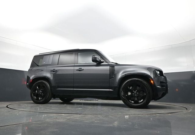 2023 Land Rover Defender X-Dynamic SE