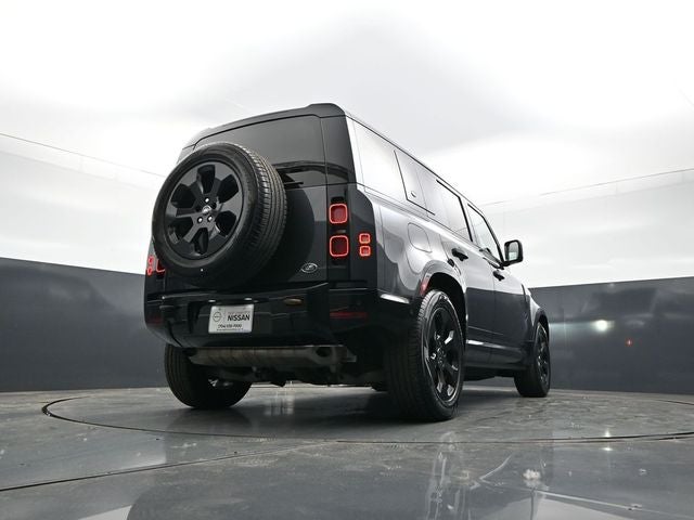2023 Land Rover Defender X-Dynamic SE