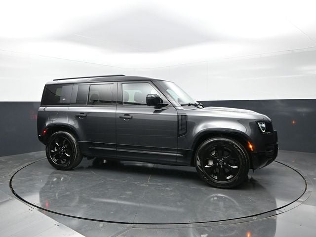 2023 Land Rover Defender X-Dynamic SE