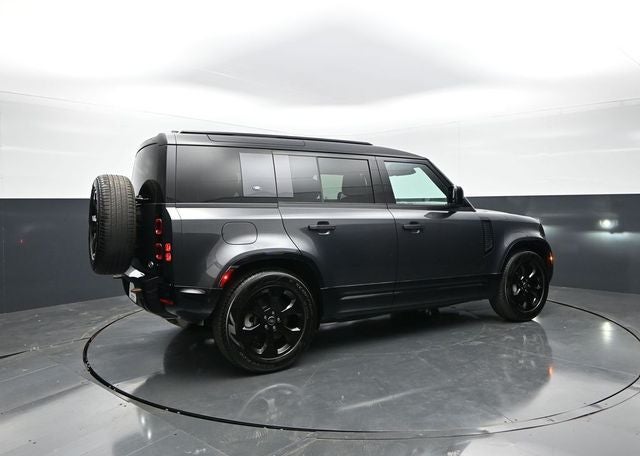 2023 Land Rover Defender X-Dynamic SE