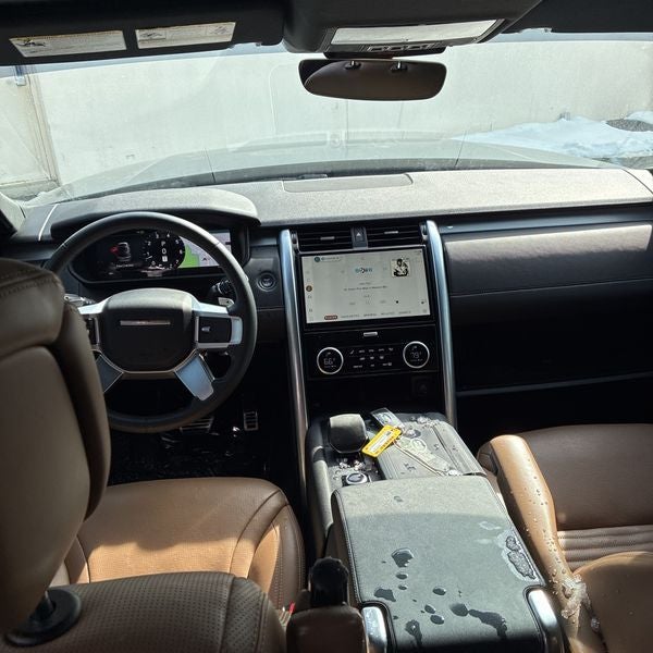 2024 Land Rover Discovery Dynamic SE