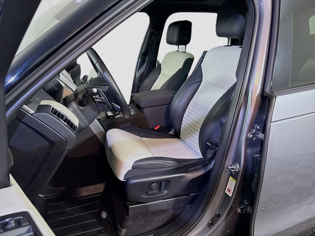 2023 Land Rover Discovery S R-Dynamic