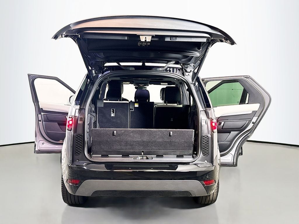 2023 Land Rover Discovery S R-Dynamic