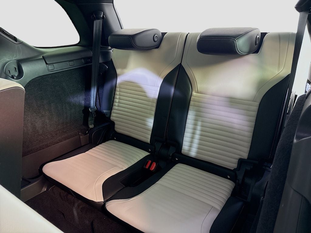 2023 Land Rover Discovery S R-Dynamic