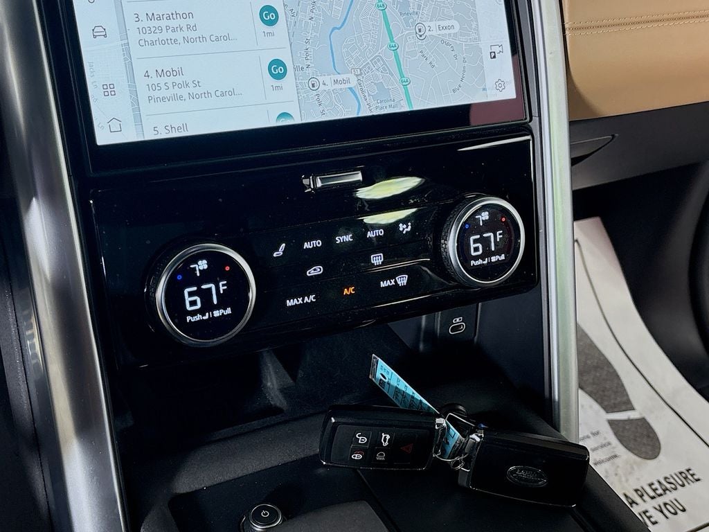 2023 Land Rover Discovery Metropolitan Edition