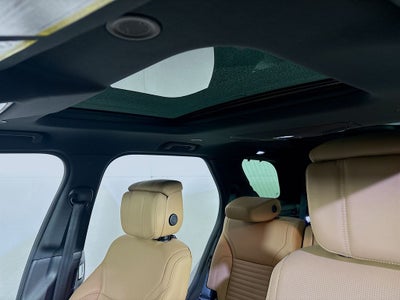 2023 Land Rover Discovery Metropolitan Edition