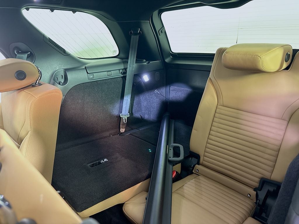 2023 Land Rover Discovery Metropolitan Edition