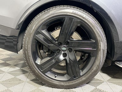 2023 Land Rover Discovery Metropolitan Edition