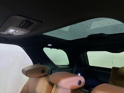 2023 Land Rover Discovery Metropolitan Edition