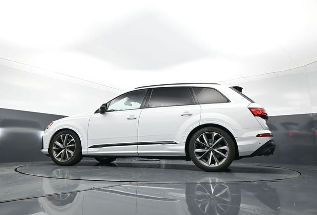 2023 Audi SQ7 Premium Plus