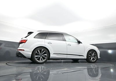 2023 Audi SQ7 Premium Plus