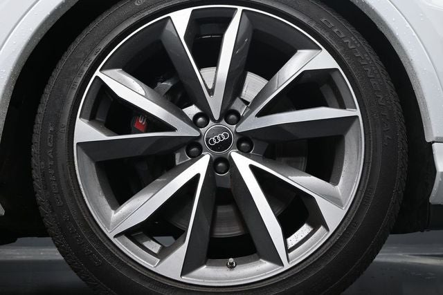 2023 Audi SQ7 Premium Plus