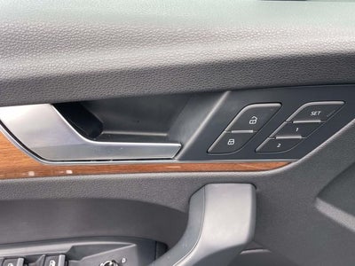 2022 Audi Q5 45 S line Premium quattro