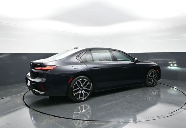 2023 BMW 7 Series 760i xDrive