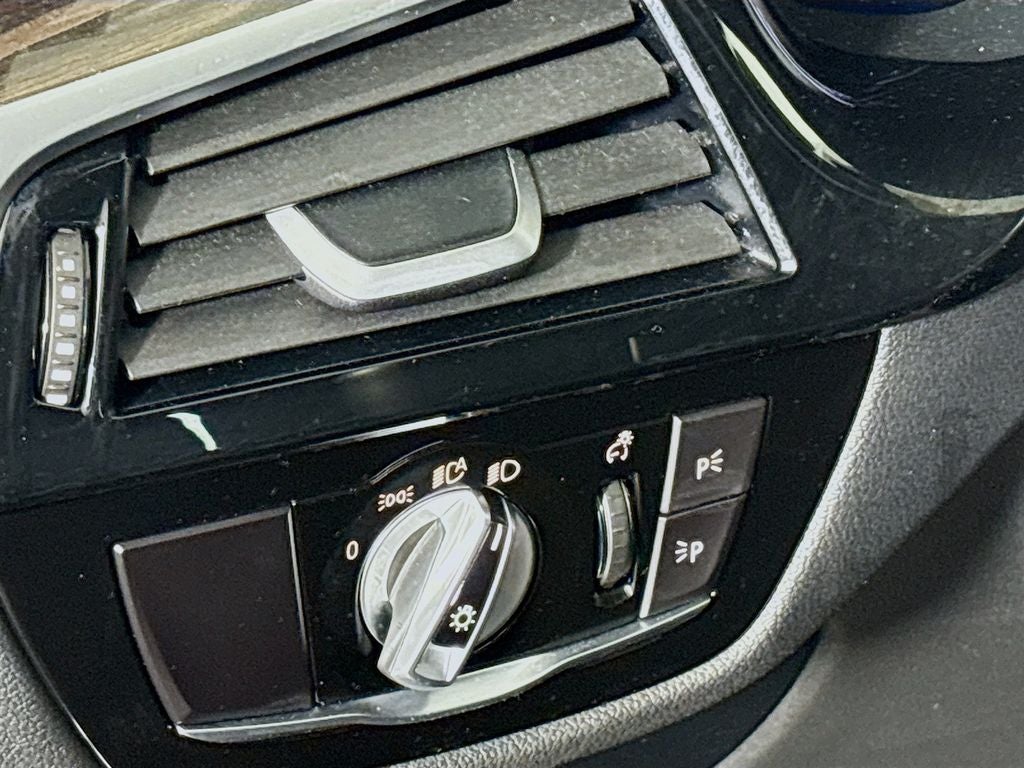 2023 BMW 5 Series 530i
