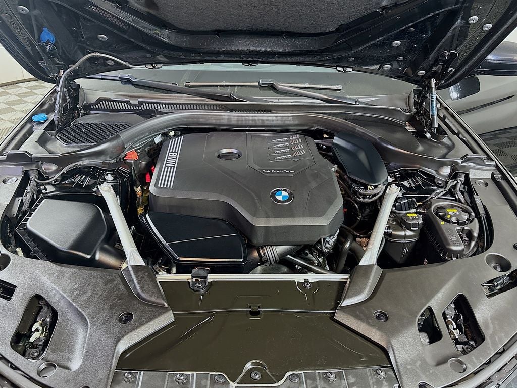 2023 BMW 5 Series 530i