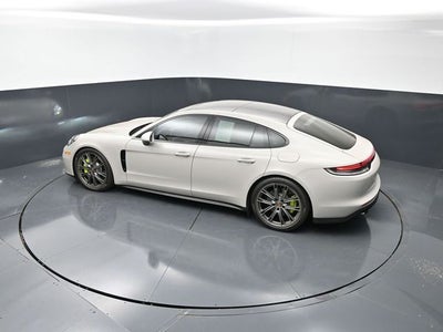 2022 Porsche Panamera 4