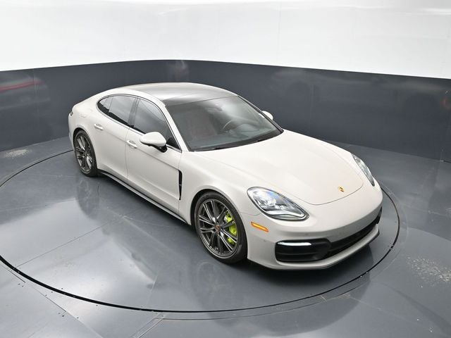 2022 Porsche Panamera 4
