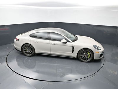 2022 Porsche Panamera 4