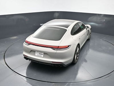 2022 Porsche Panamera 4
