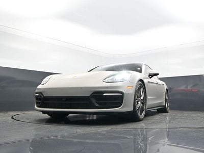 2022 Porsche Panamera 4