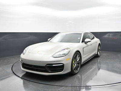 2022 Porsche Panamera 4