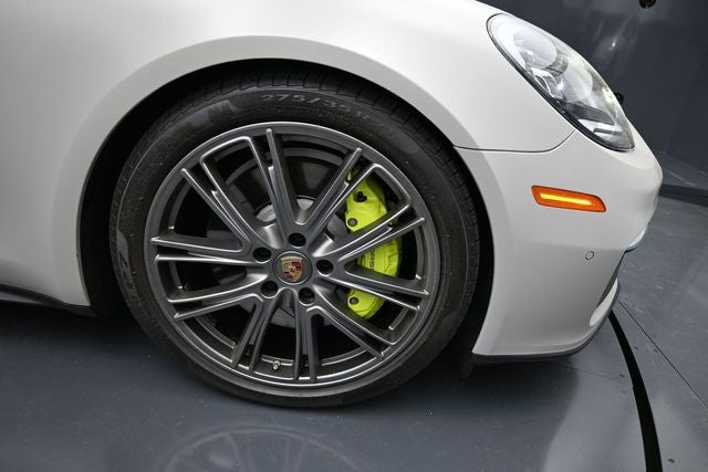 2022 Porsche Panamera 4