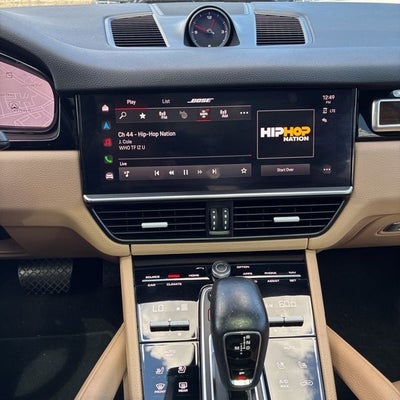 2022 Porsche Cayenne Platinum Edition