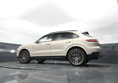 2022 Porsche Cayenne Platinum Edition