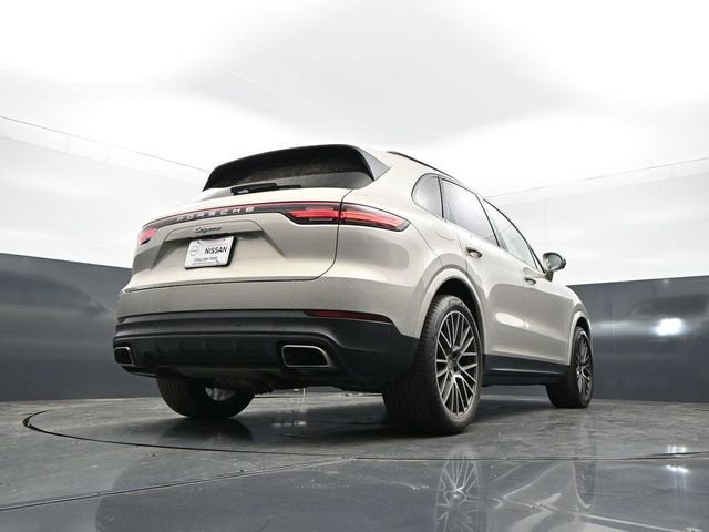 2022 Porsche Cayenne Base