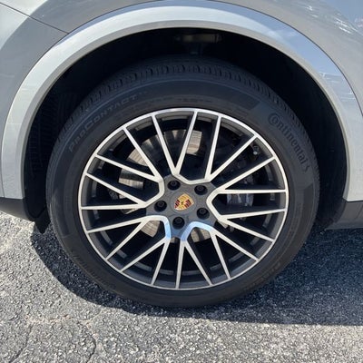 2022 Porsche Cayenne Platinum Edition